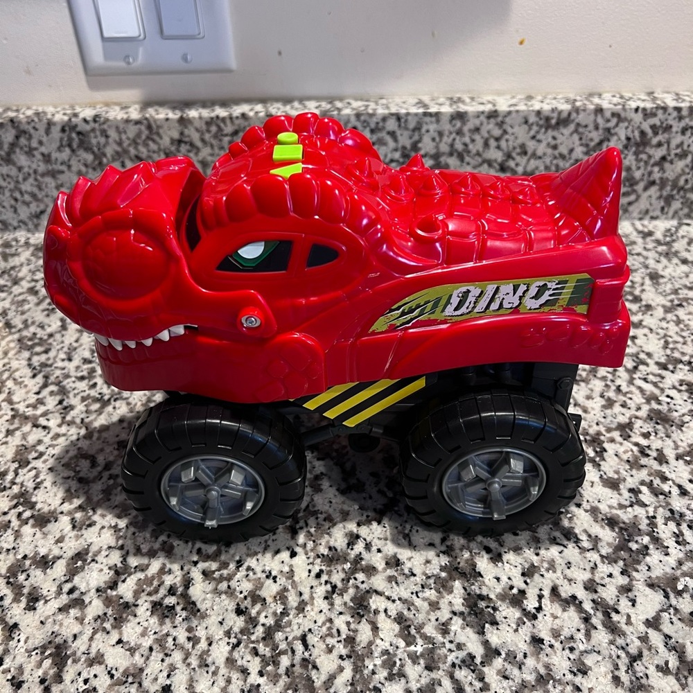 Dino Truck